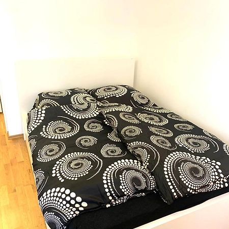 Cozy Flat , Near University , Wifi&Free Parking Regensburg Buitenkant foto