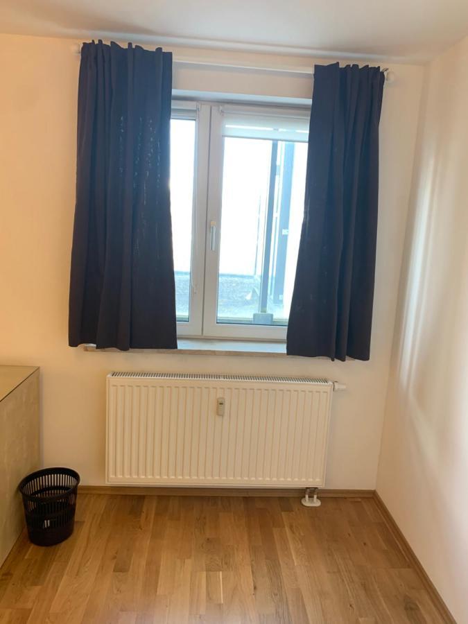 Cozy Flat , Near University , Wifi&Free Parking Regensburg Buitenkant foto
